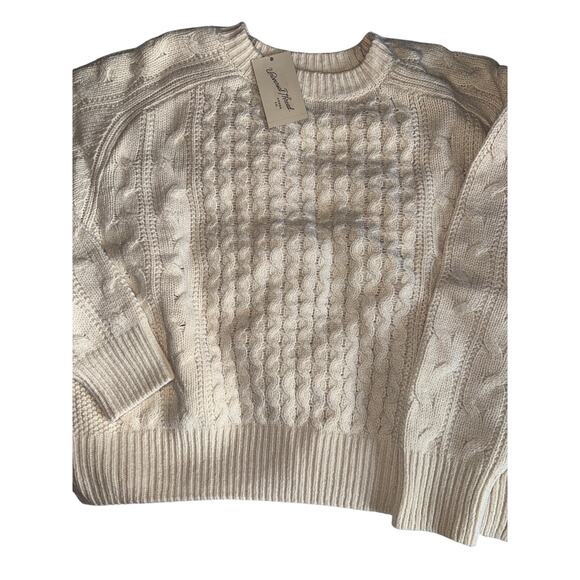 UNIVERSAL THREAD- NEW WITH TAGS - sweater size L large - Picture 1 of 3